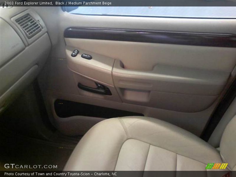 Black / Medium Parchment Beige 2003 Ford Explorer Limited