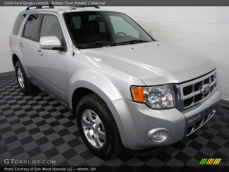 Front 3/4 View of 2009 Escape Limited