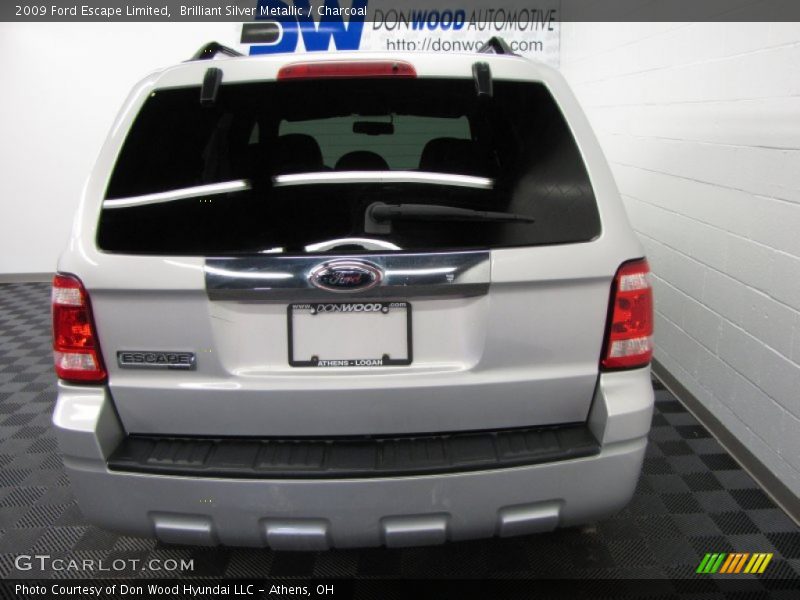 Brilliant Silver Metallic / Charcoal 2009 Ford Escape Limited