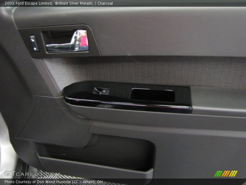 Brilliant Silver Metallic / Charcoal 2009 Ford Escape Limited