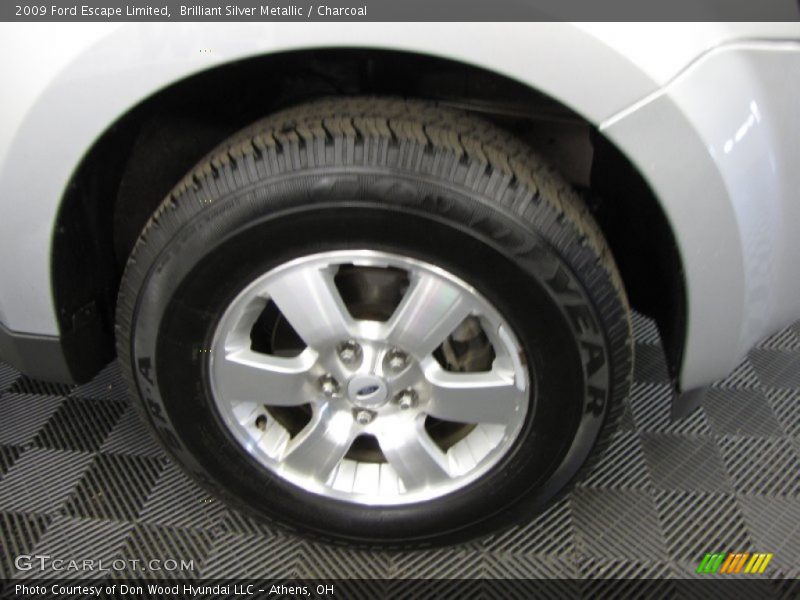 Brilliant Silver Metallic / Charcoal 2009 Ford Escape Limited