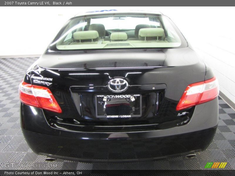 Black / Ash 2007 Toyota Camry LE V6
