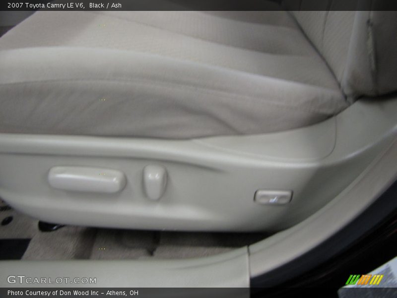Black / Ash 2007 Toyota Camry LE V6