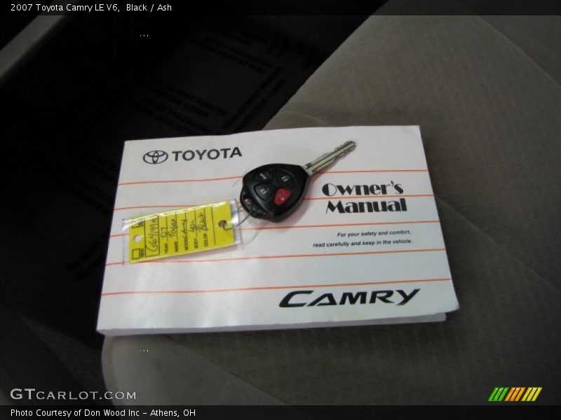 Black / Ash 2007 Toyota Camry LE V6