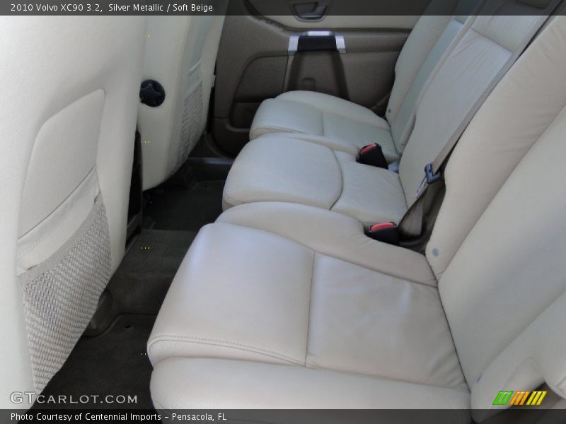 Silver Metallic / Soft Beige 2010 Volvo XC90 3.2