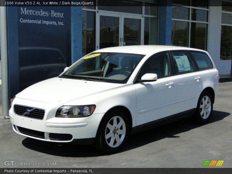 Ice White / Dark Beige/Quartz 2006 Volvo V50 2.4i