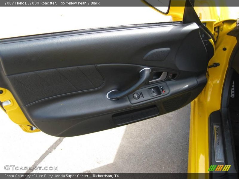 Rio Yellow Pearl / Black 2007 Honda S2000 Roadster