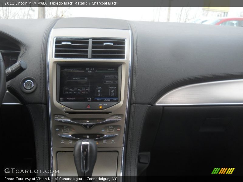 Tuxedo Black Metallic / Charcoal Black 2011 Lincoln MKX AWD