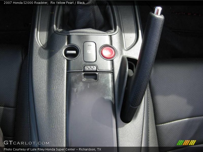 Rio Yellow Pearl / Black 2007 Honda S2000 Roadster