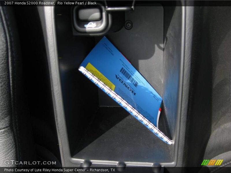 Rio Yellow Pearl / Black 2007 Honda S2000 Roadster