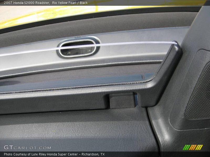 Rio Yellow Pearl / Black 2007 Honda S2000 Roadster