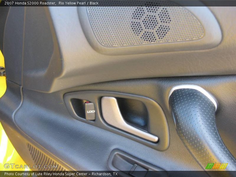 Rio Yellow Pearl / Black 2007 Honda S2000 Roadster