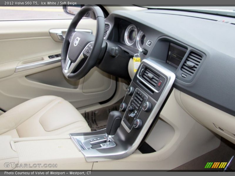 Ice White / Soft Beige 2012 Volvo S60 T5