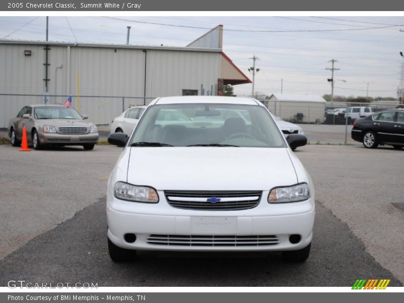 Summit White / Gray 2005 Chevrolet Classic