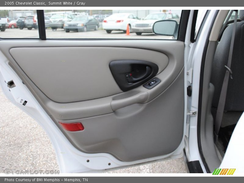 Summit White / Gray 2005 Chevrolet Classic