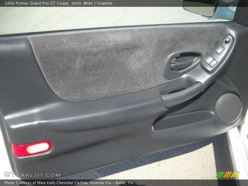 Arctic White / Graphite 1999 Pontiac Grand Prix GT Coupe