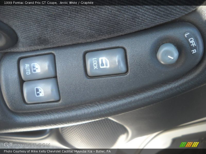 Arctic White / Graphite 1999 Pontiac Grand Prix GT Coupe