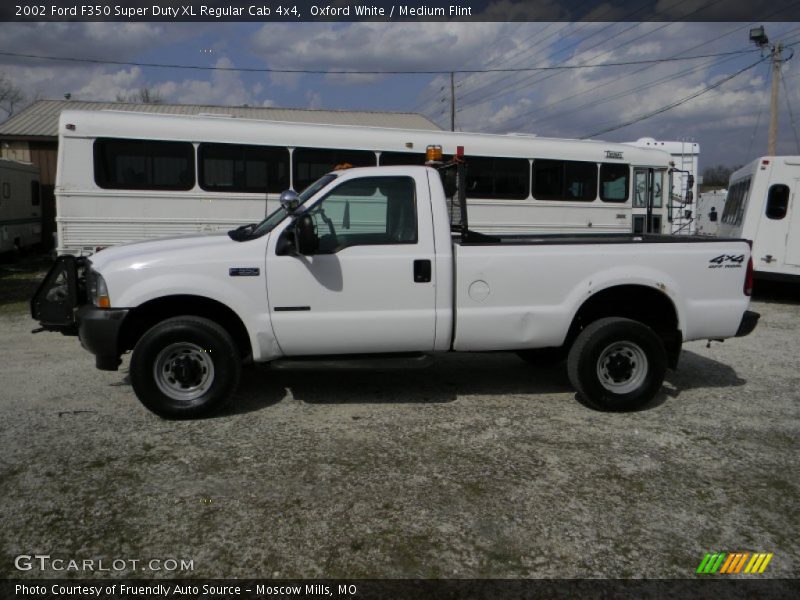 Oxford White / Medium Flint 2002 Ford F350 Super Duty XL Regular Cab 4x4