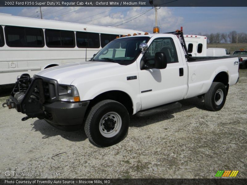 Oxford White / Medium Flint 2002 Ford F350 Super Duty XL Regular Cab 4x4