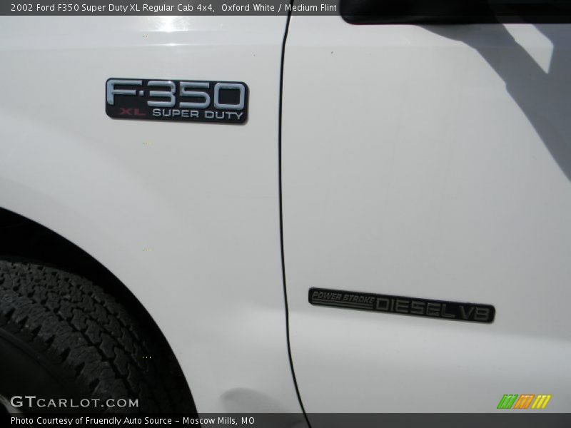 Oxford White / Medium Flint 2002 Ford F350 Super Duty XL Regular Cab 4x4