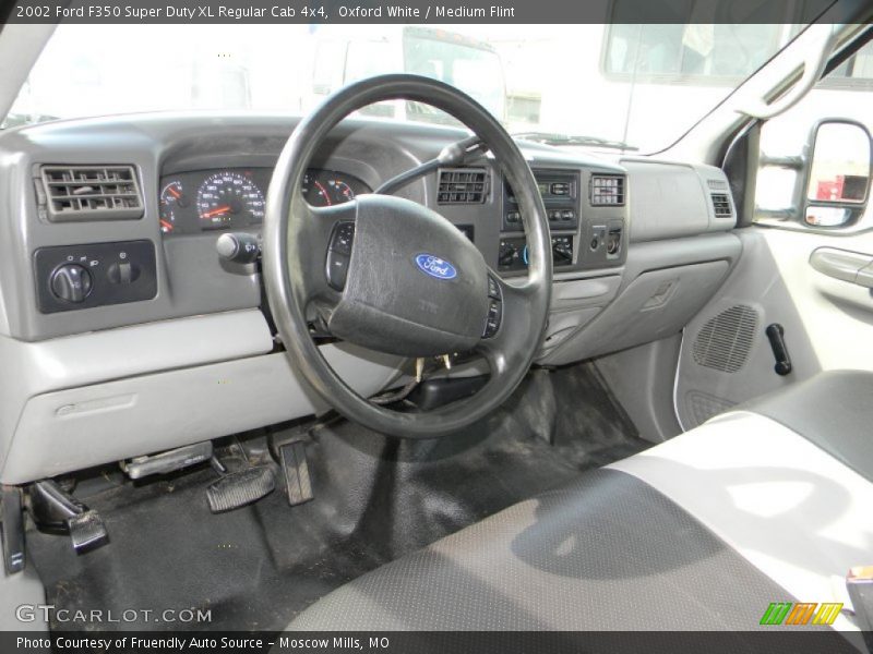  2002 F350 Super Duty XL Regular Cab 4x4 Medium Flint Interior