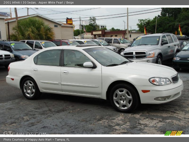 Aspen White Pearl / Beige 2001 Infiniti I 30 Sedan