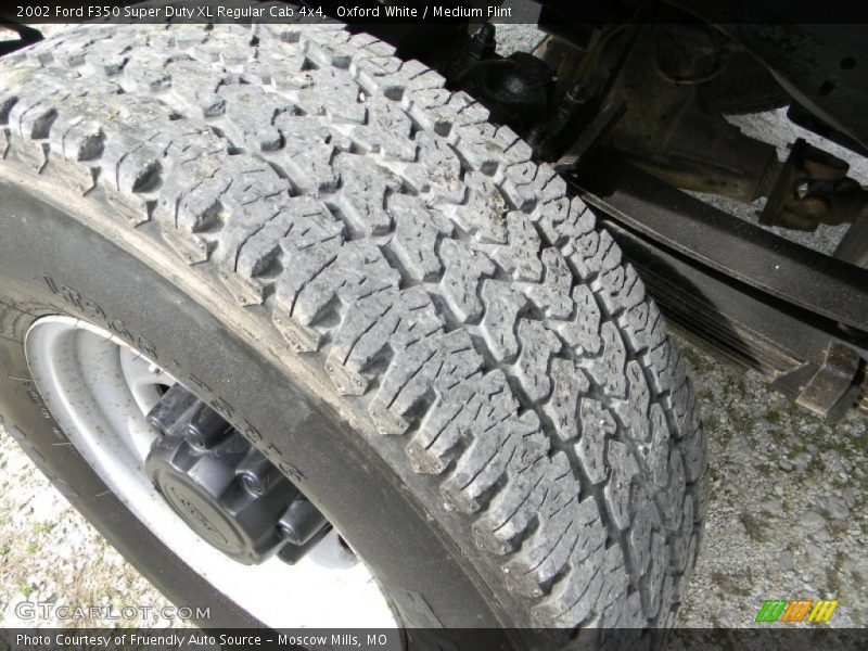 Oxford White / Medium Flint 2002 Ford F350 Super Duty XL Regular Cab 4x4