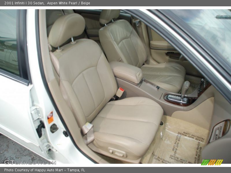Aspen White Pearl / Beige 2001 Infiniti I 30 Sedan