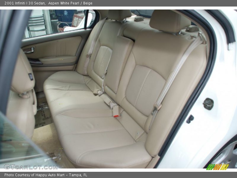 Aspen White Pearl / Beige 2001 Infiniti I 30 Sedan