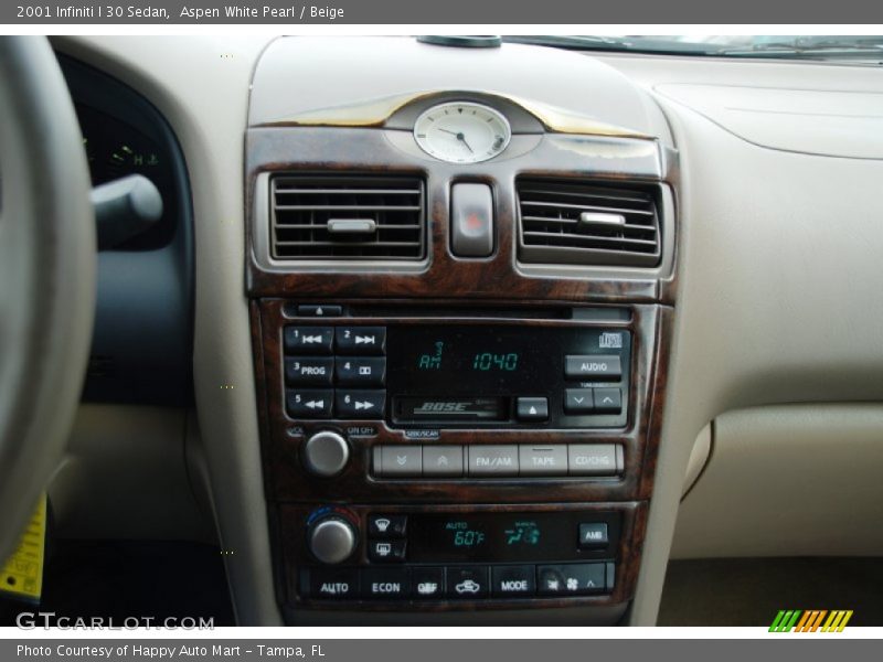 Aspen White Pearl / Beige 2001 Infiniti I 30 Sedan