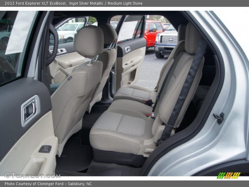  2013 Explorer XLT EcoBoost Medium Light Stone Interior