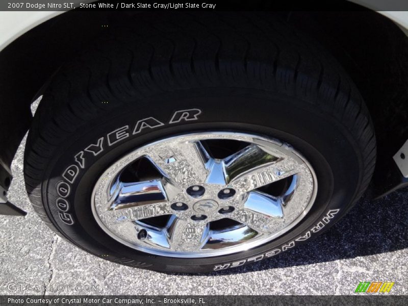 Stone White / Dark Slate Gray/Light Slate Gray 2007 Dodge Nitro SLT