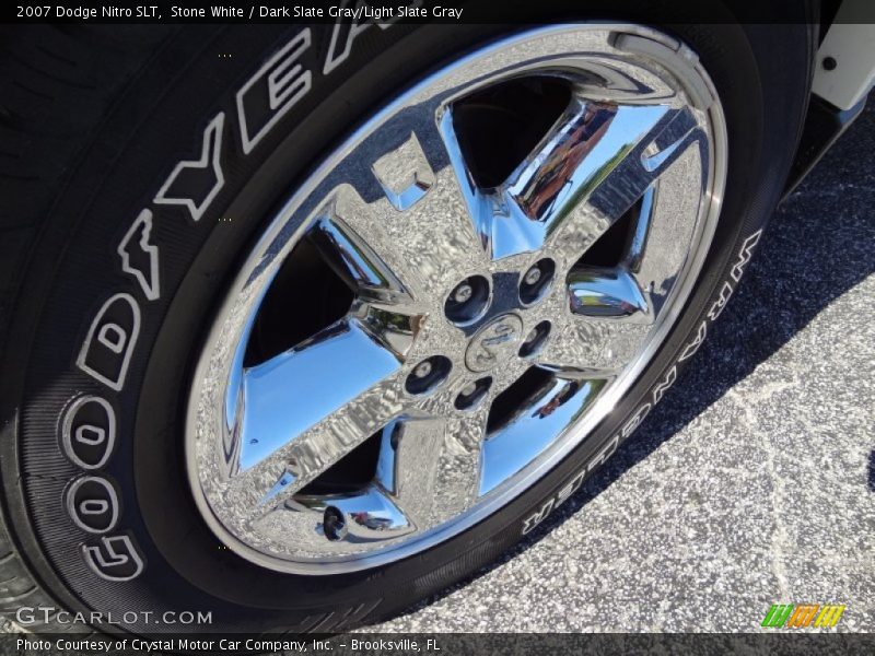 Stone White / Dark Slate Gray/Light Slate Gray 2007 Dodge Nitro SLT