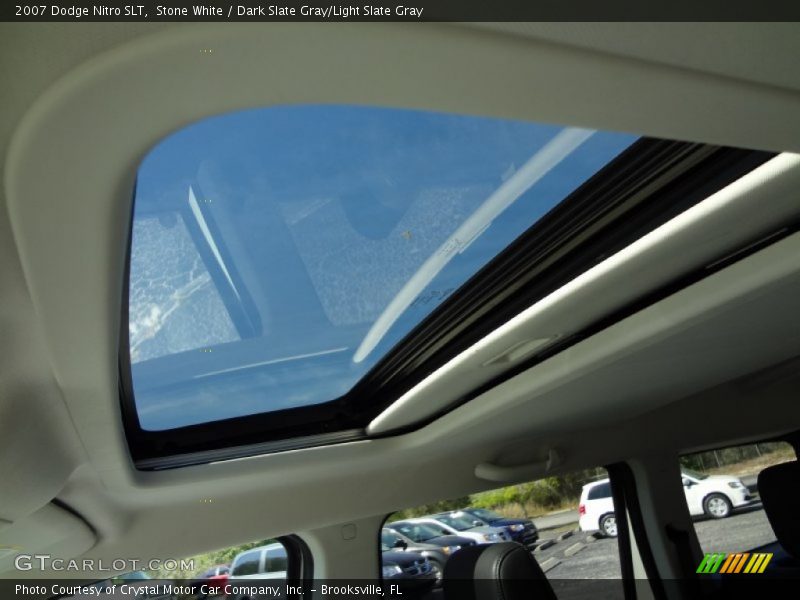 Stone White / Dark Slate Gray/Light Slate Gray 2007 Dodge Nitro SLT