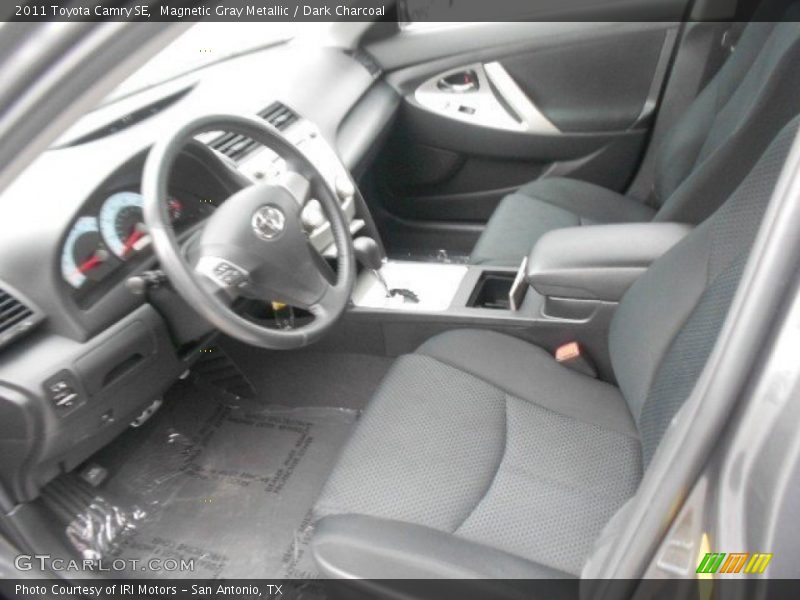Magnetic Gray Metallic / Dark Charcoal 2011 Toyota Camry SE