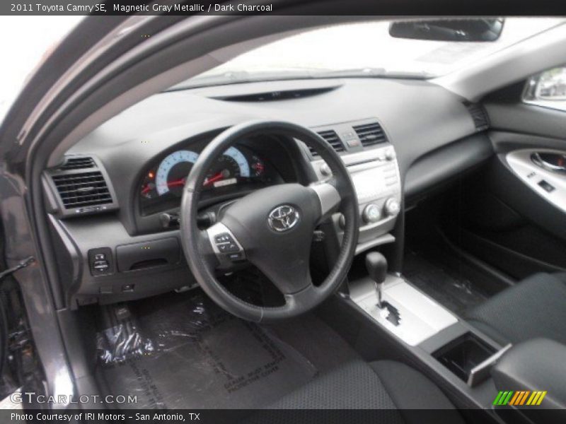 Magnetic Gray Metallic / Dark Charcoal 2011 Toyota Camry SE