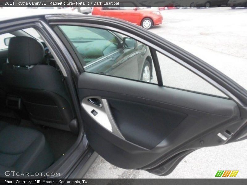 Magnetic Gray Metallic / Dark Charcoal 2011 Toyota Camry SE