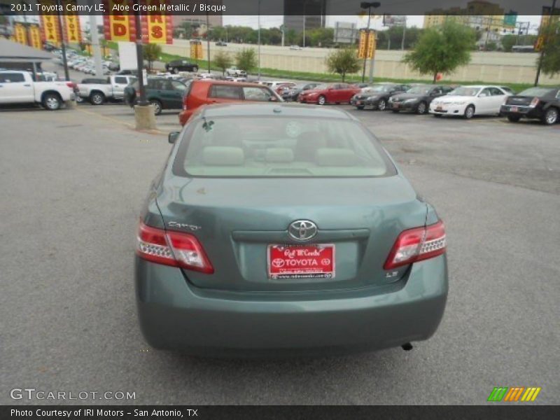 Aloe Green Metallic / Bisque 2011 Toyota Camry LE