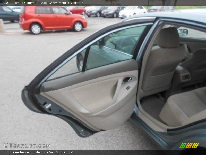 Aloe Green Metallic / Bisque 2011 Toyota Camry LE