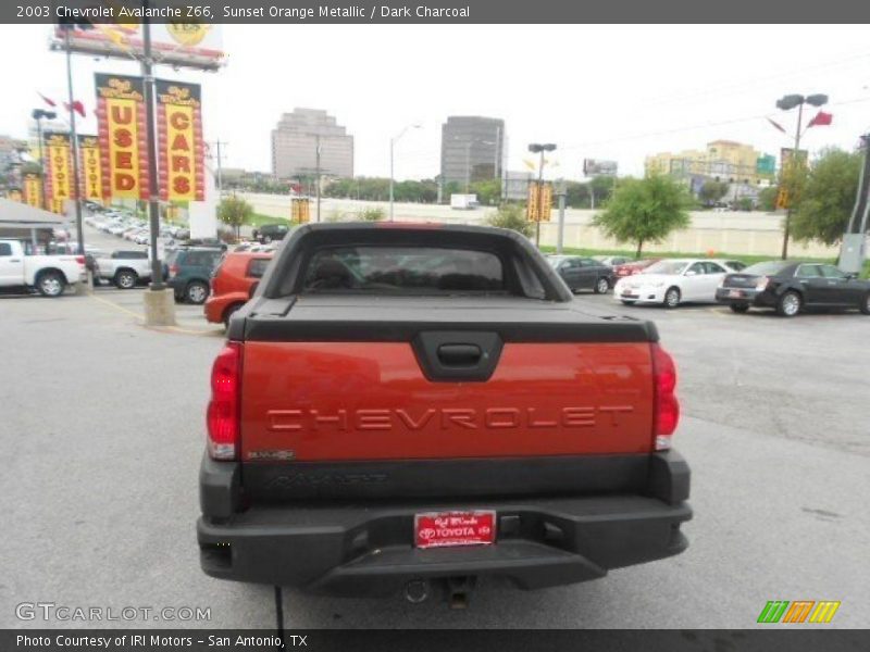 Sunset Orange Metallic / Dark Charcoal 2003 Chevrolet Avalanche Z66