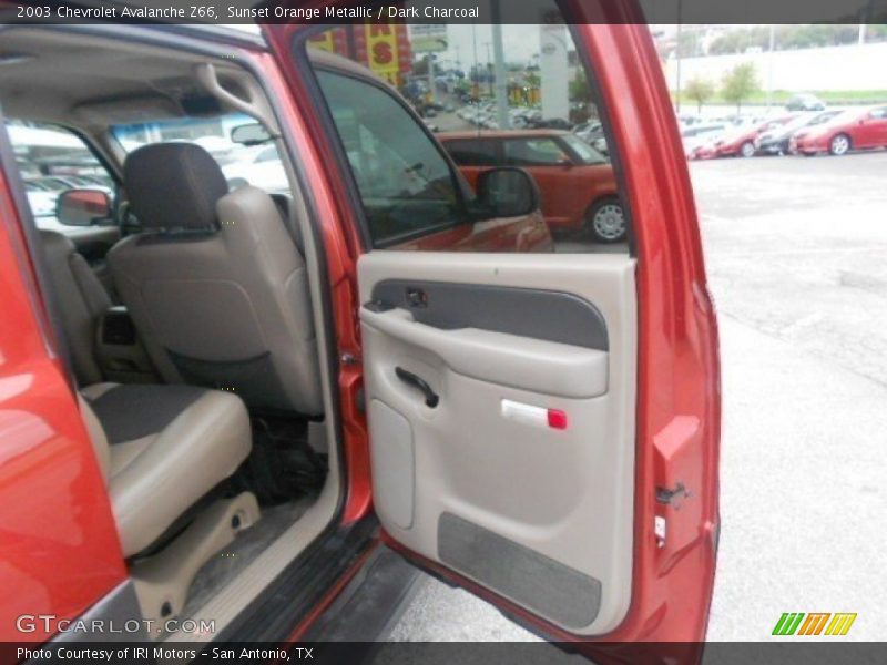 Sunset Orange Metallic / Dark Charcoal 2003 Chevrolet Avalanche Z66