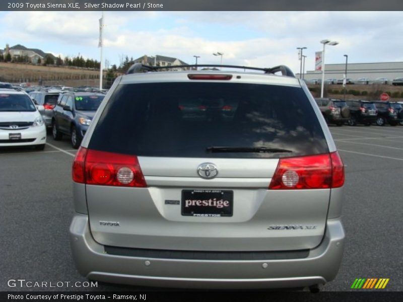 Silver Shadow Pearl / Stone 2009 Toyota Sienna XLE