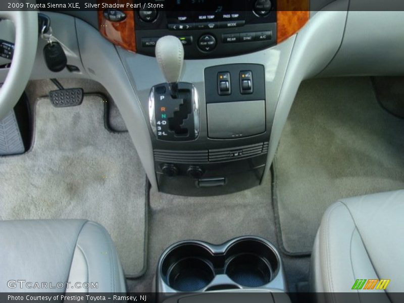 Silver Shadow Pearl / Stone 2009 Toyota Sienna XLE