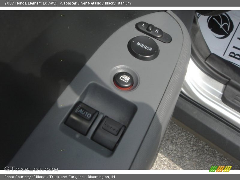 Alabaster Silver Metallic / Black/Titanium 2007 Honda Element LX AWD
