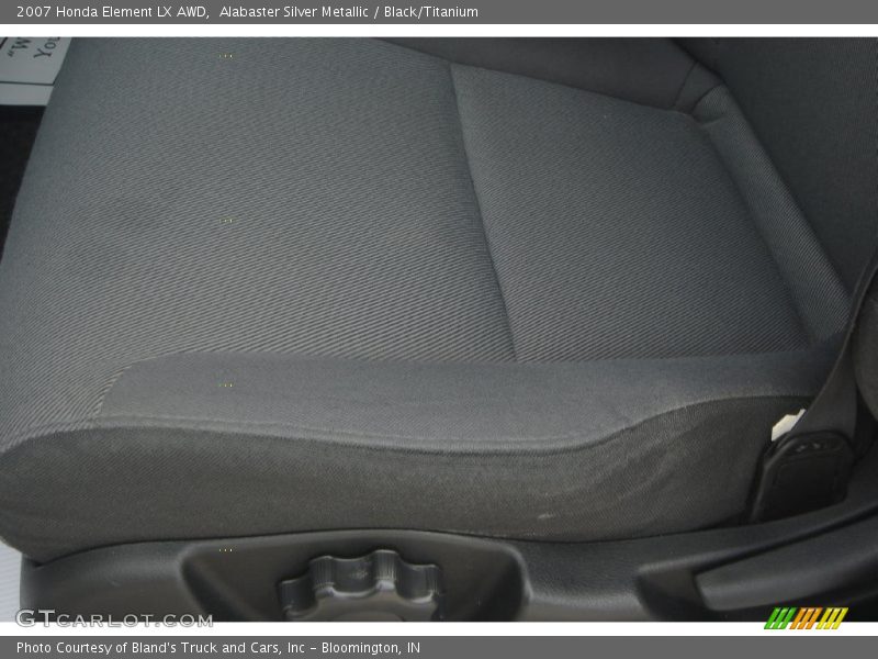 Alabaster Silver Metallic / Black/Titanium 2007 Honda Element LX AWD