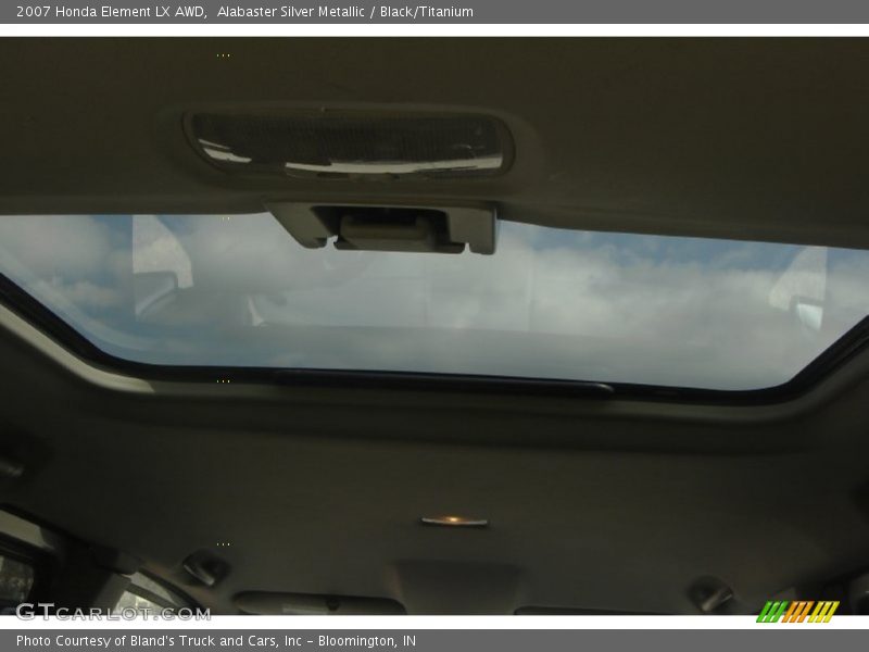 Alabaster Silver Metallic / Black/Titanium 2007 Honda Element LX AWD