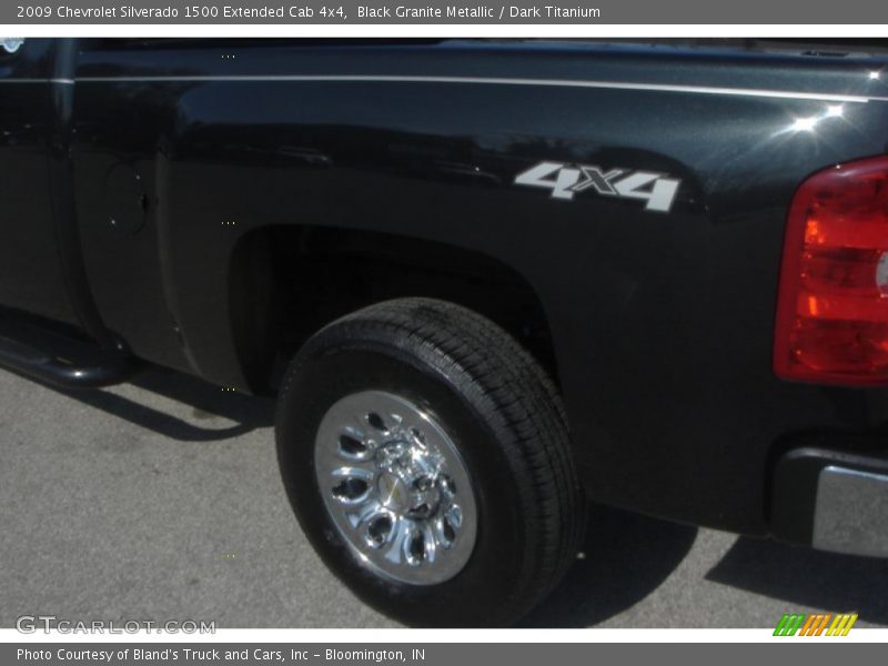 Black Granite Metallic / Dark Titanium 2009 Chevrolet Silverado 1500 Extended Cab 4x4