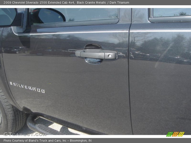 Black Granite Metallic / Dark Titanium 2009 Chevrolet Silverado 1500 Extended Cab 4x4