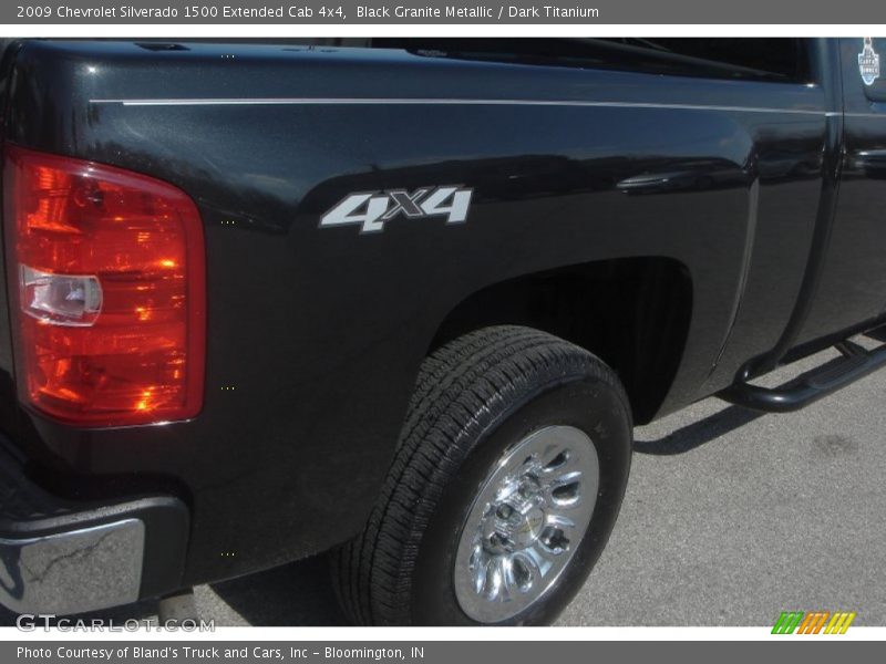 Black Granite Metallic / Dark Titanium 2009 Chevrolet Silverado 1500 Extended Cab 4x4