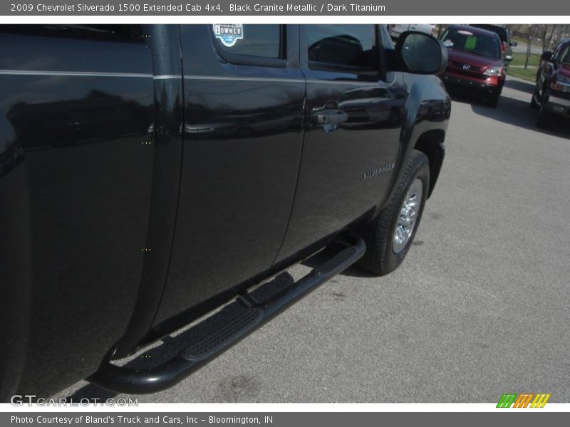 Black Granite Metallic / Dark Titanium 2009 Chevrolet Silverado 1500 Extended Cab 4x4